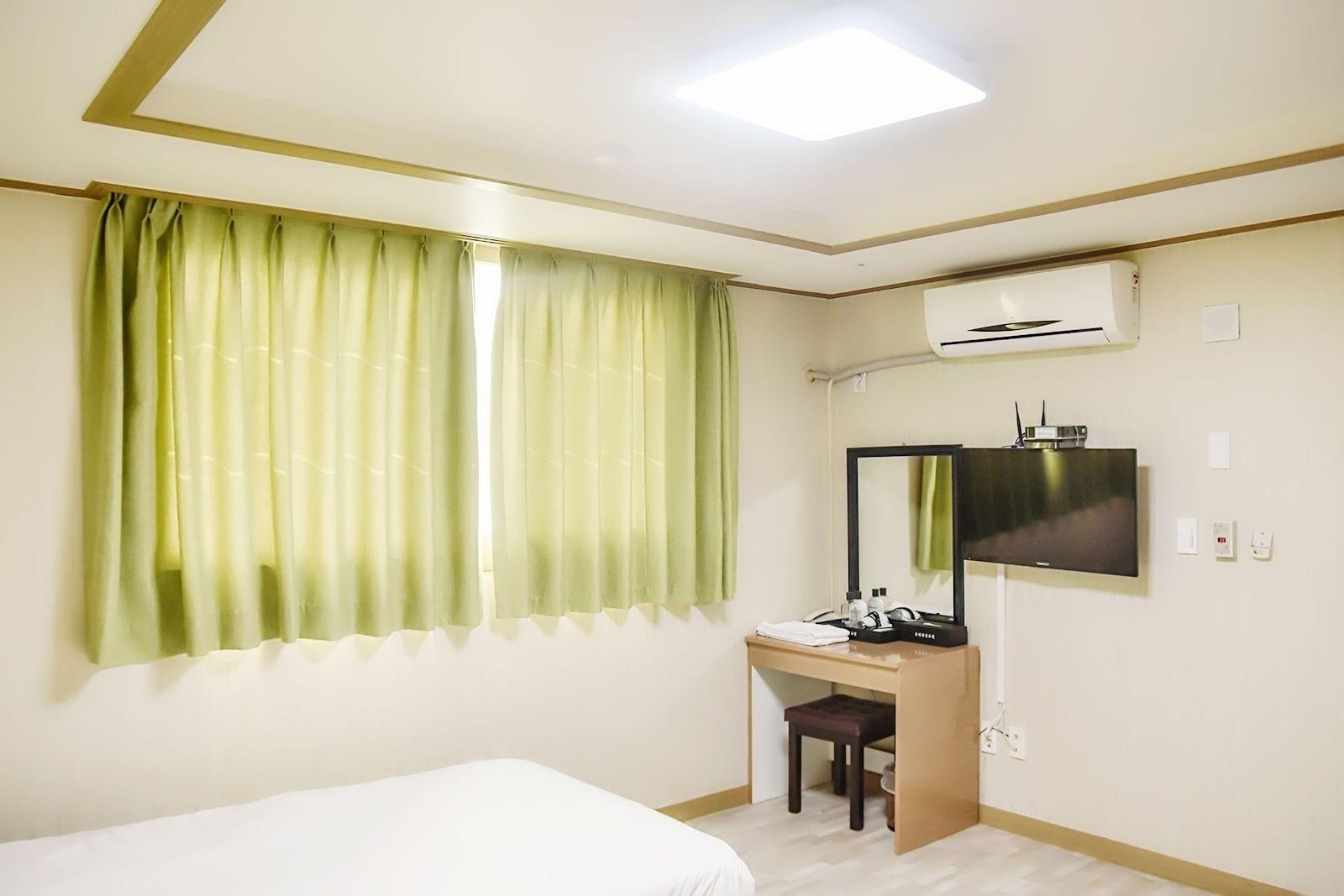 Olle Tourist Hotel Jeju Exterior photo