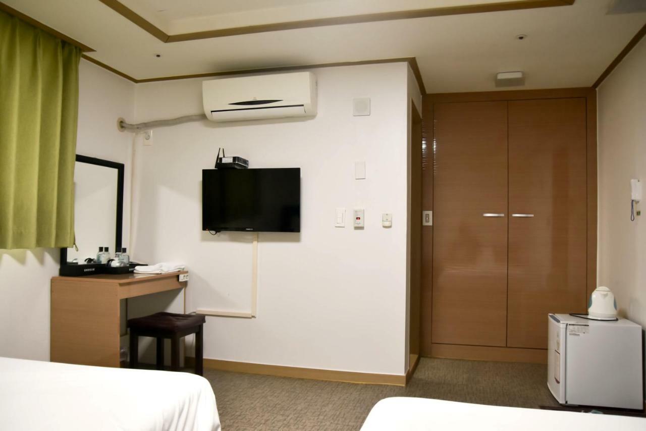Olle Tourist Hotel Jeju Exterior photo