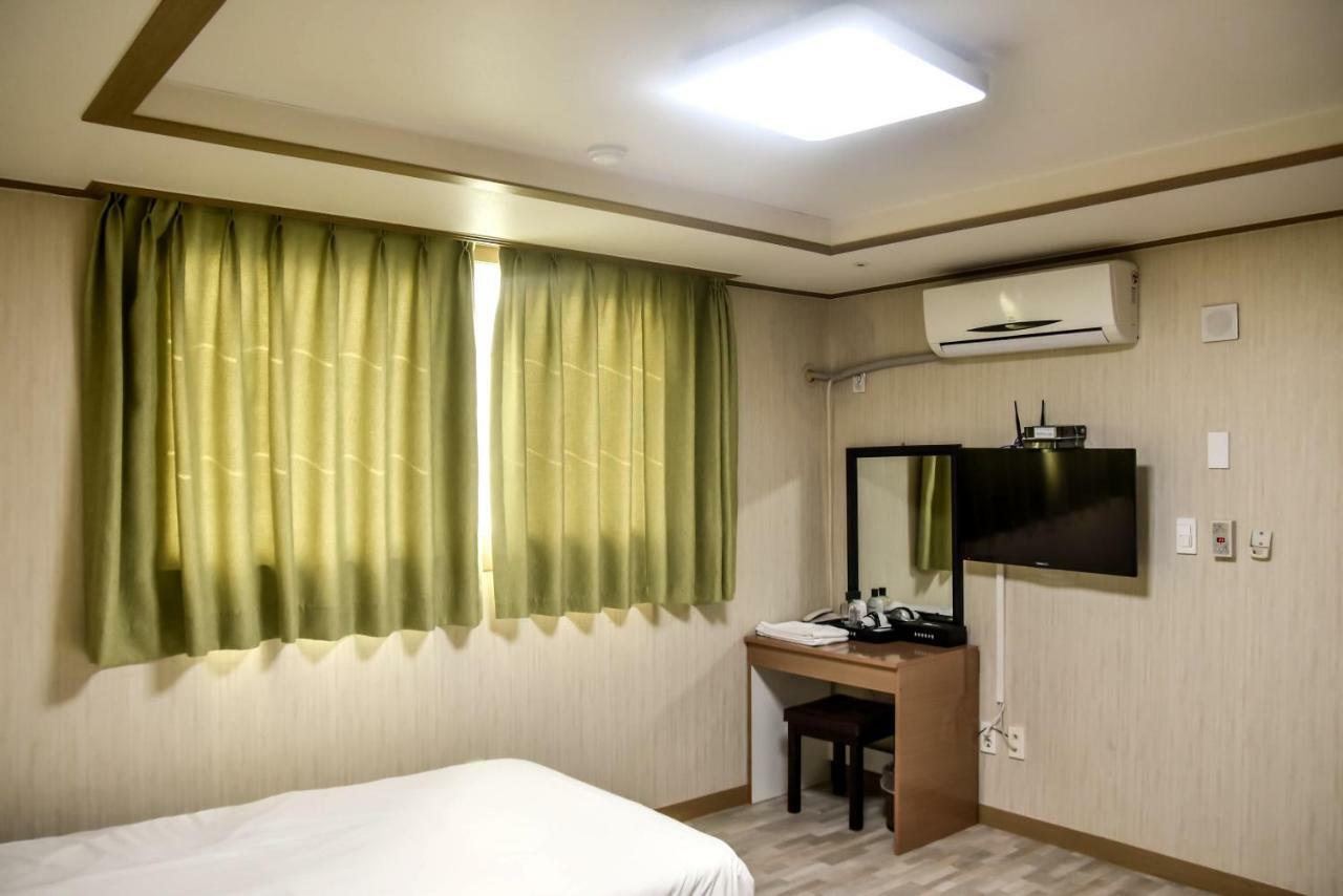 Olle Tourist Hotel Jeju Exterior photo